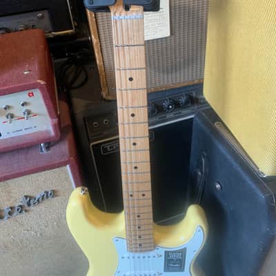 Fender Player Stratocaster 2022 - Buttercream image 3
