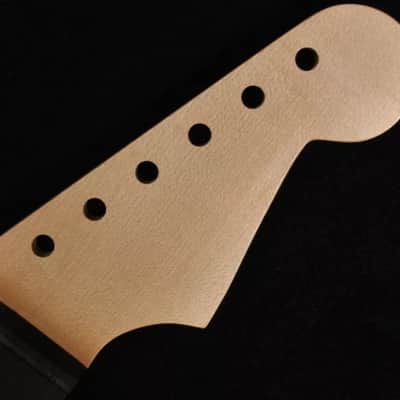 Musikraft Quartersawn Stratocaster Neck 2015 Thin lacquer sealer image 1