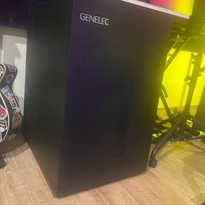 Genelec 1094A 15" Powered Studio Subwoofer 1994 - 2003 - Black image 4