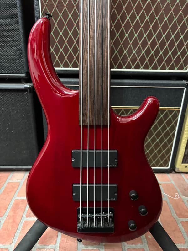 Dean Edge 5 Fretless Bass image 1