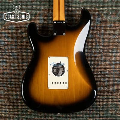 2006 Fender '57 American Vintage Reissue Stratocaster AVRI USA w/case & candy image 3