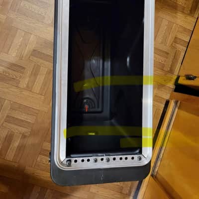 SKB 1SKB-R102 10U Over 2U Roto-Molded Rack Case 2010s - Black image 3