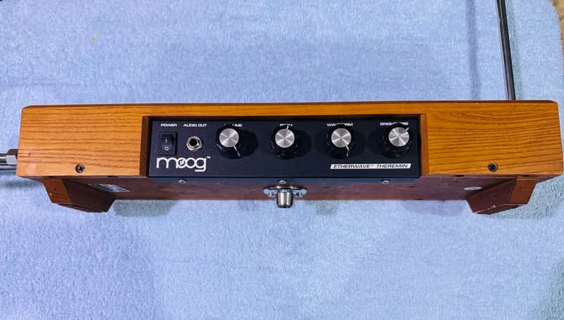 Moog Etherwave Standard Theremin | Reverb