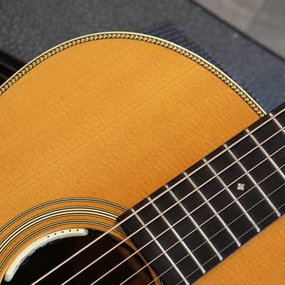 1995 Martin Custom HD-28 S 12-Fret Slotted LR Baggs Acoustic Guitar Natural + OHSC image 3