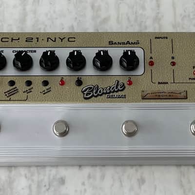Tech 21 SansAmp Blonde Deluxe Analog Preamp DI Overdrive EQ Fender