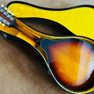 VINTAGE & RARE! 70's The Kasuga M-18 Mandolin in OHSC! image 8