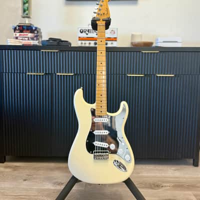 2022 Fender Nile Rodgers Hitmaker Strat image 1
