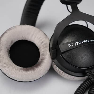 Universal Audio Volt 176 w/ Beyerdynamic DT 770 Pro Headphones & Mogami Gold #57624 image 12