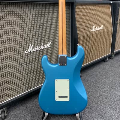 Fender Player Plus Stratocaster with Pau Ferro Fretboard 2021 - Present - Opal Spark image 7