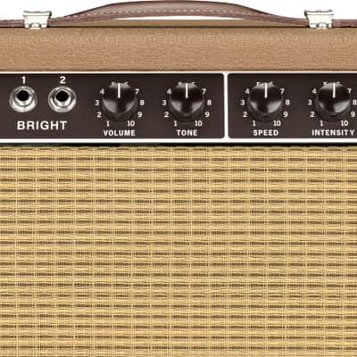 Fender - American Vintage '62 Deluxe - Combo Amplifier - 20W - Brown and Wheat image 4
