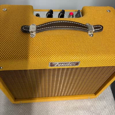Fender Pro Junior IV 15-Watt 1x10" Guitar Combo 2018 - Present - Lacquered Tweed image 3