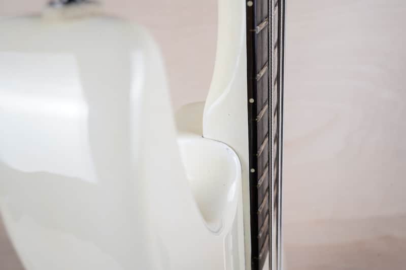 Aria Pro II Vanguard Series VAB-430M MIJ 1990 White Made in Japan