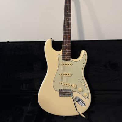 Fender American Vintage II '61 Stratocaster Olympic White + professional setup and re-fret ($500+ worth) image 2