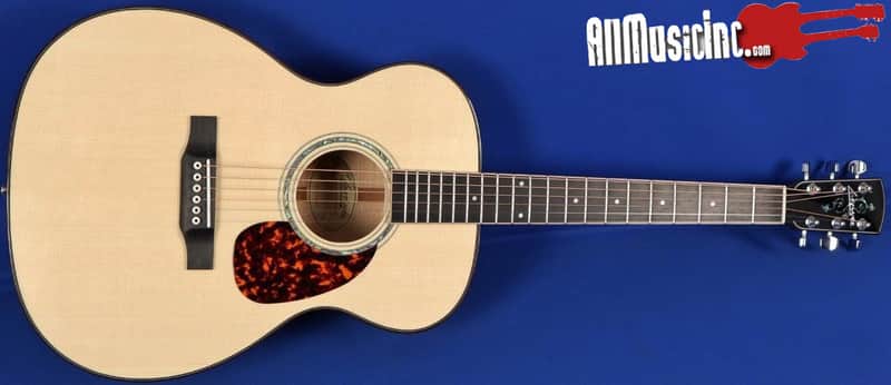 Larrivee USA OM-09 Silver Oak Special Moon Spruce Acoustic Guitar