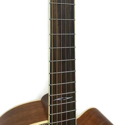 Alvarez AFH600CESHB Artist Herringbone Series Folk/OM Acoustic-Electric Guitar image 4
