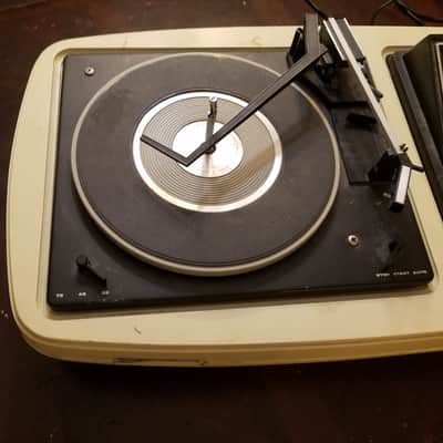 Brother Weird Atomic Age Charisma II BR-5 Quadrophonic Stereo System BSR Turntable 8-Track AM FM Radio 1970s - Cream and black Plastic image 13