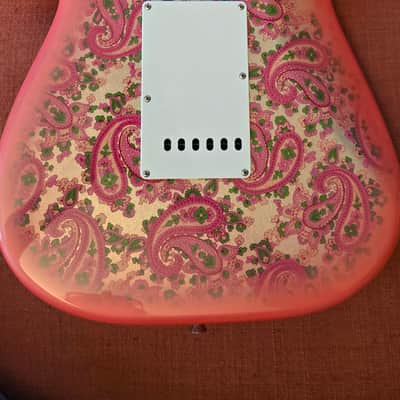Fender Stratocaster ST-57 2003 - Pink Paisley image 2