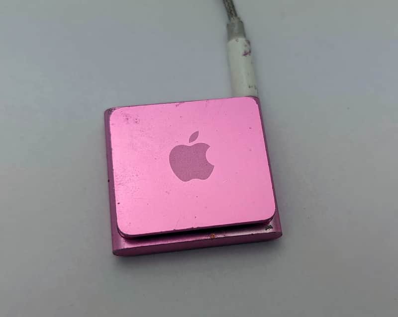 Apple iPod Shuffle 4th Generation (A1373) 2GB Pink MP3 Player | Reverb