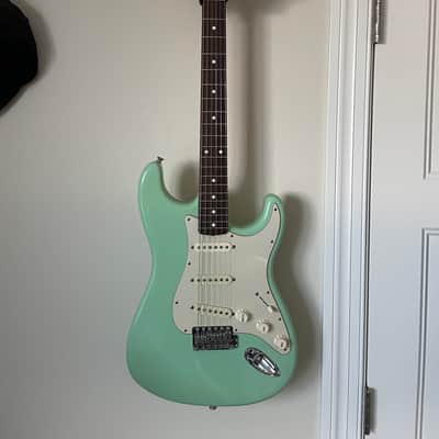 Fender American Vintage Reissue '62 Stratocaster 2004 Surf Green image 3
