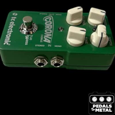 TC Electronic Corona Chorus 2011 - Present - Green - X18542 image 5