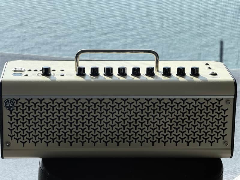 Yamaha THR30II-WL 30-Watt 2x3.5" Wireless Stereo Digital Modeling Guitar Combo 2019 - Present - Tan image 1
