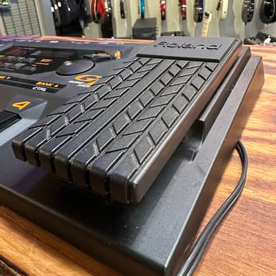 Roland GR-33 2000s - Black image 3