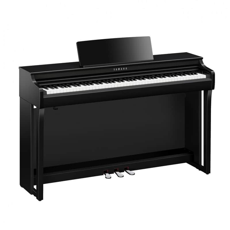 Yamaha Clp 845 B imagen 1
