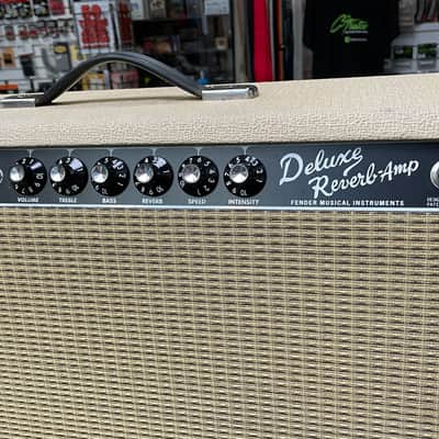 Fender Custom Shop '65 Deluxe Reverb-Amp "Australia Edition" 2005 - Blonde image 4