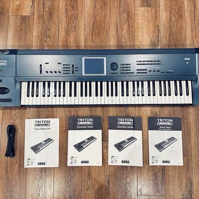 Korg Triton Extreme 76 Music Workstation in Mint Condition, 96MB Ram Installed