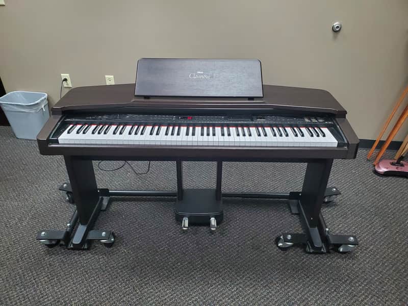 Yamaha Clavinova CVP 85a - 88 key keyboard (on wheels) image 1