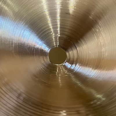 Istanbul Agop 18" Traditional Dark Crash (Like New) 1300 g. image 4