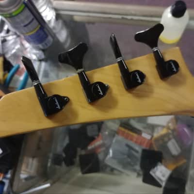 Charvel Model 2B Electric Bass MIJ 1986 PJ Pickups White w/Hard case *** FREE SHIPPING *** image 10