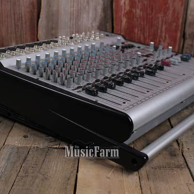 Behringer Europower PMX3000 PMH3000 16 Channel Stereo Powered Mixer with Effects image 8