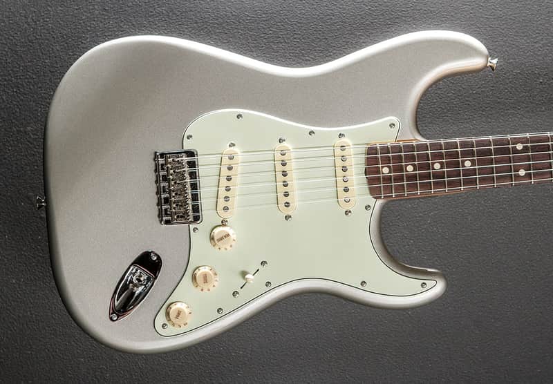 Fender Robert Cray Stratocaster - Inca Silver