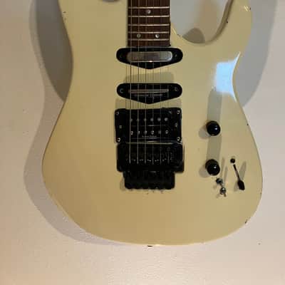 Hamer Chaparral 1988 - White image 2