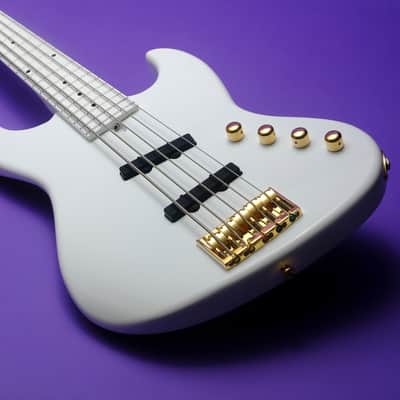 Moon JJ-5 Larry Graham model image 2