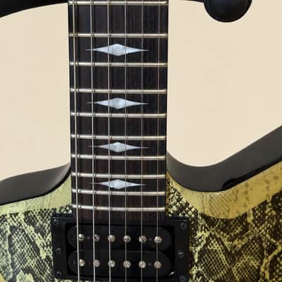 Rare Dean Dimebag Stealth Snakeskin Electric Guitar w/ Hardshell Case – Discontinued / Hard to Find image 4