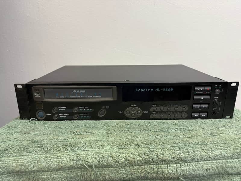 Alesis Masterlink ML-9600 High Resolution Master Disk Recorder 2000s - Black Bild 1