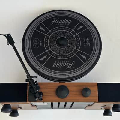 Gramavox Floating Vertical Turntable with Built in Speakers and Line Out - Walnut image 3