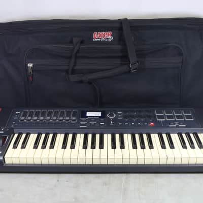 Novation 49-Key MIDI Keyboard Controller Impulse 49 w/ Carry Bag