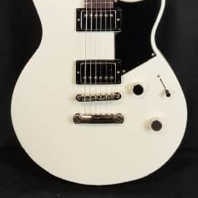 Yamaha RSE20VW  Revstar Element, 2 Alnico V Humbucking Pickups, Rosewood Fingerboard, Vintage White image 6