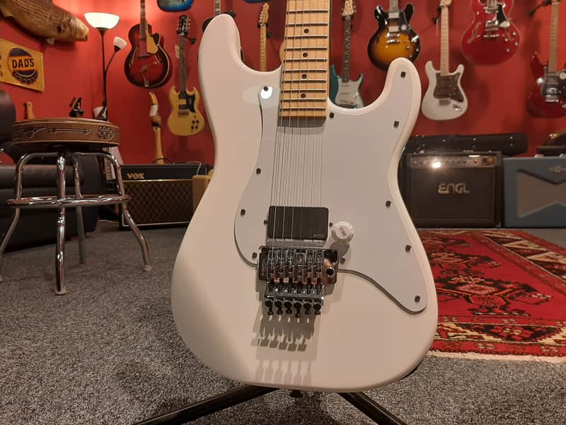 Jackson Custom Made Charvel Gary Moore 2012 White image 1