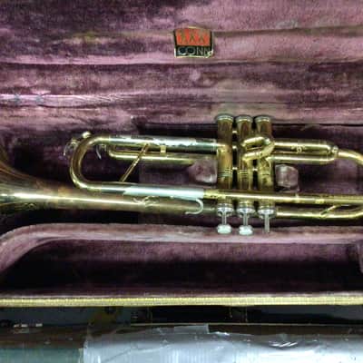 Conn Director Bb Trumpet Serial#516220 ready to play image 1