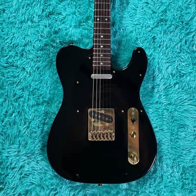 Fresher Straighter Guitar, 1970's, Japan, Sunburst Finish, Plays