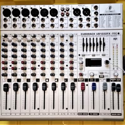 Behringer Eurorack UB1222FX-Pro 16-Input Mic / Line Mixer with