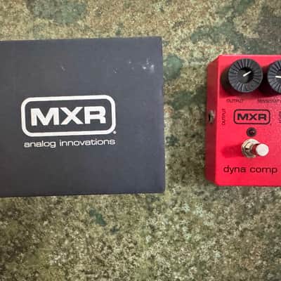 MXR M102 Dyna Comp 1995 - Present - Red image 2