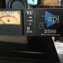 API 2500 Bus Compressor