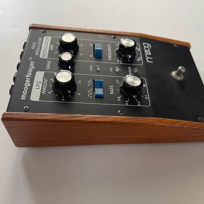 Moog Moogerfooger MF-102 Ring Modulator Mod Guitar Effect Pedal + Power Supply image 3