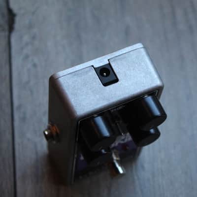 EHX " Bass Clone Nano" image 6