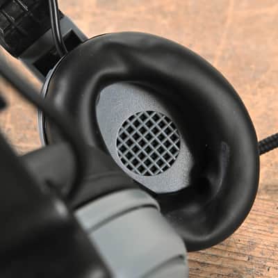 Eartec ComSTAR Dual-Ear Full Duplex Wireless Headset CG002AS image 9